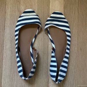 Old Navy open toe, navy & white stripe, size 8